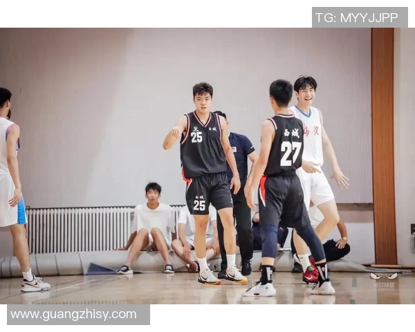 国青队篮球对阵北京四中精彩赛事回顾与分析 国青队篮球对阵北京四中精彩赛事回顾与分析